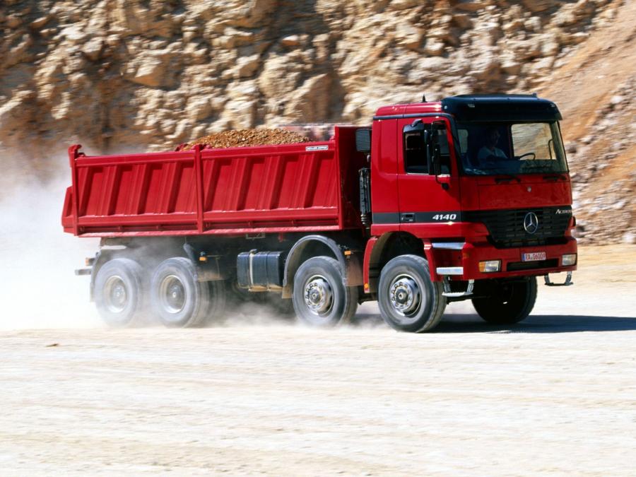  Mercedes-Benz Actros 4140 1997 года  (фото 9 из 16)